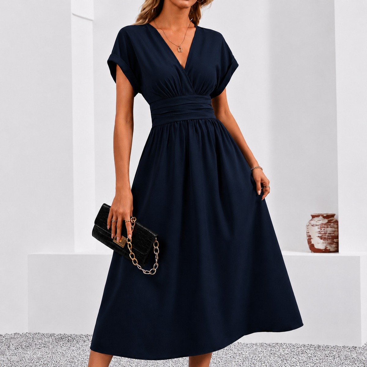 Lara | Vestido Largo Fluido con Escote en V — imagen 1