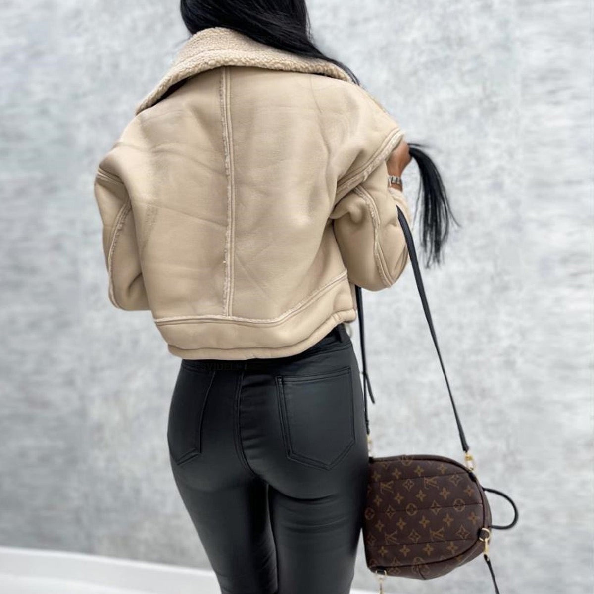 Aina | Chaqueta Entallada con Solapas — imagen 5