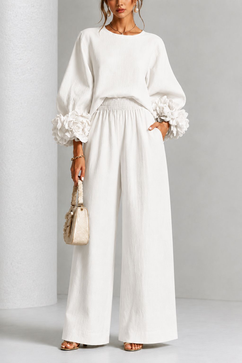 Marina | Conjunto Elegante con Detalles Florales — imagen 3