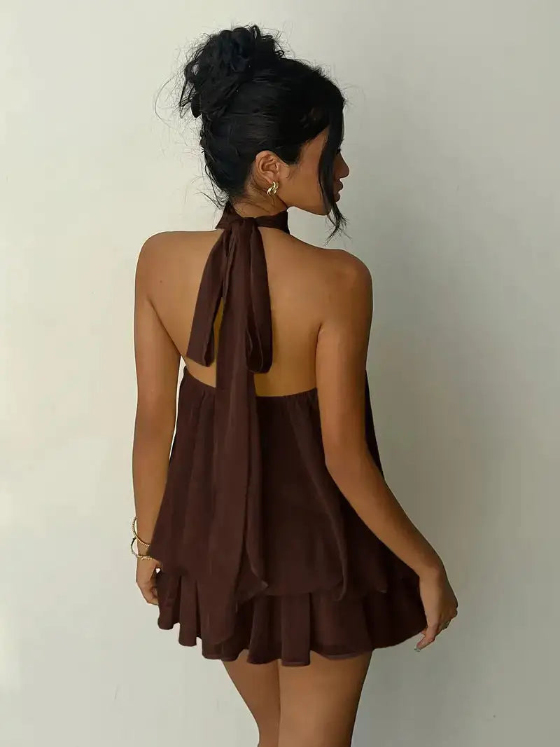 Zoa Alba | Margot Mini Vestido Halter con Espalda Descubierta y Movimiento