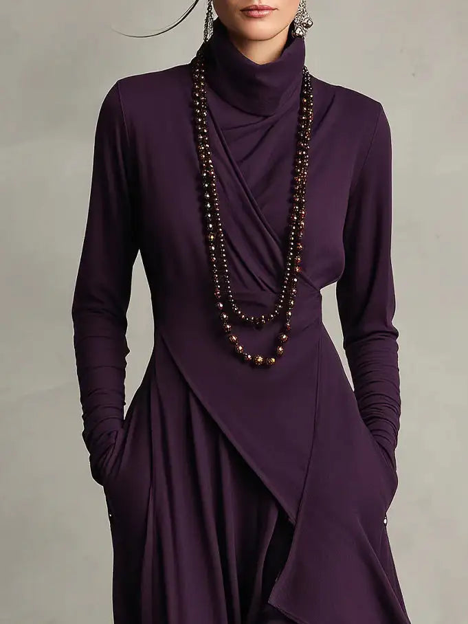 Aurelia Mara | Vestido Largo Plisado Asimétrico con Cuello Alto