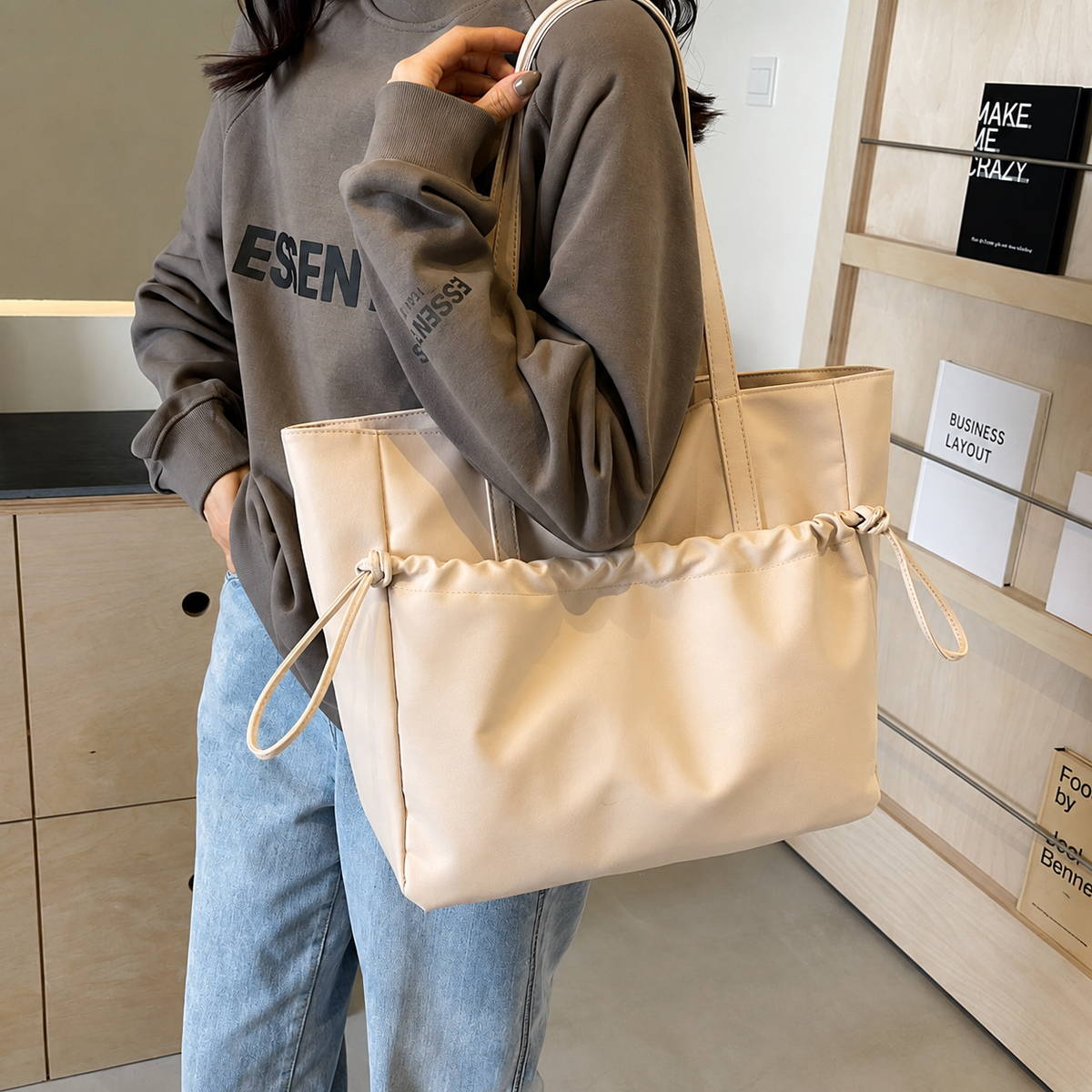 Mercedes | Bolso Tote de Nylon — imagen 2